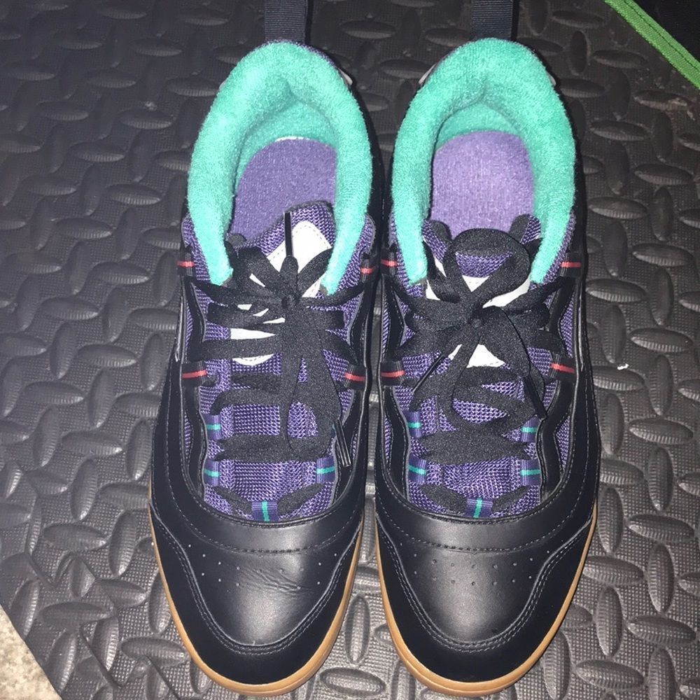 REEBOK shoes
